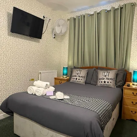 Self Check In Room Accommodation Only The Castle, Coldstream Exterior photo