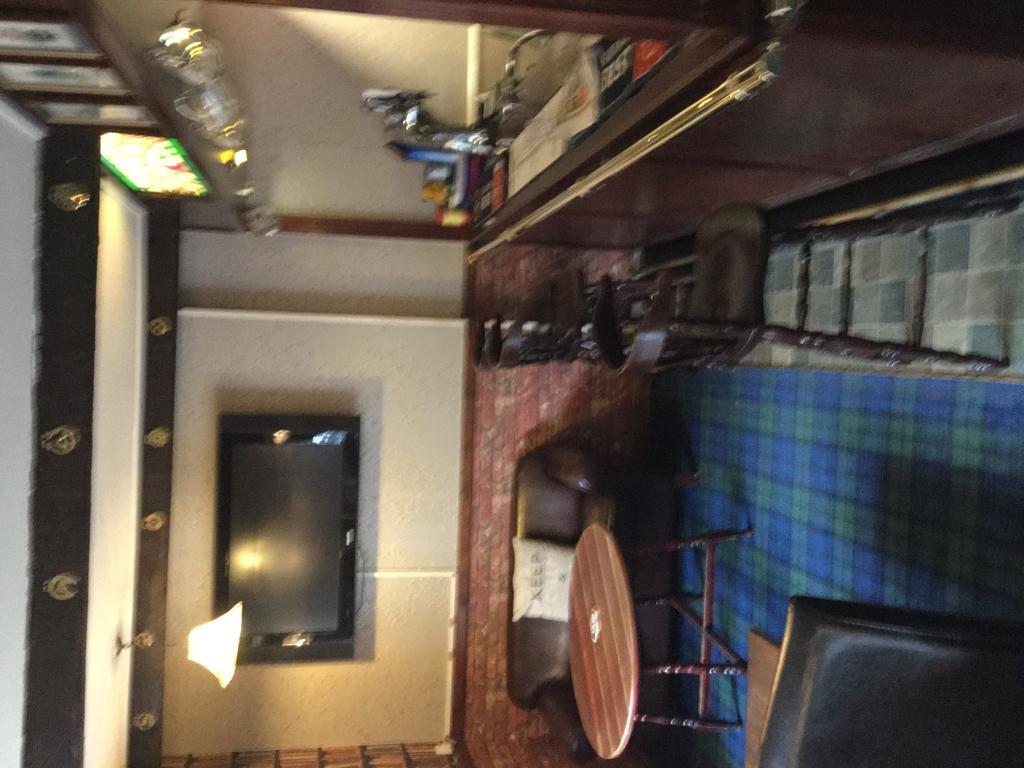 Self Check In Only The Castle, Bed & Breakfast Coldstream