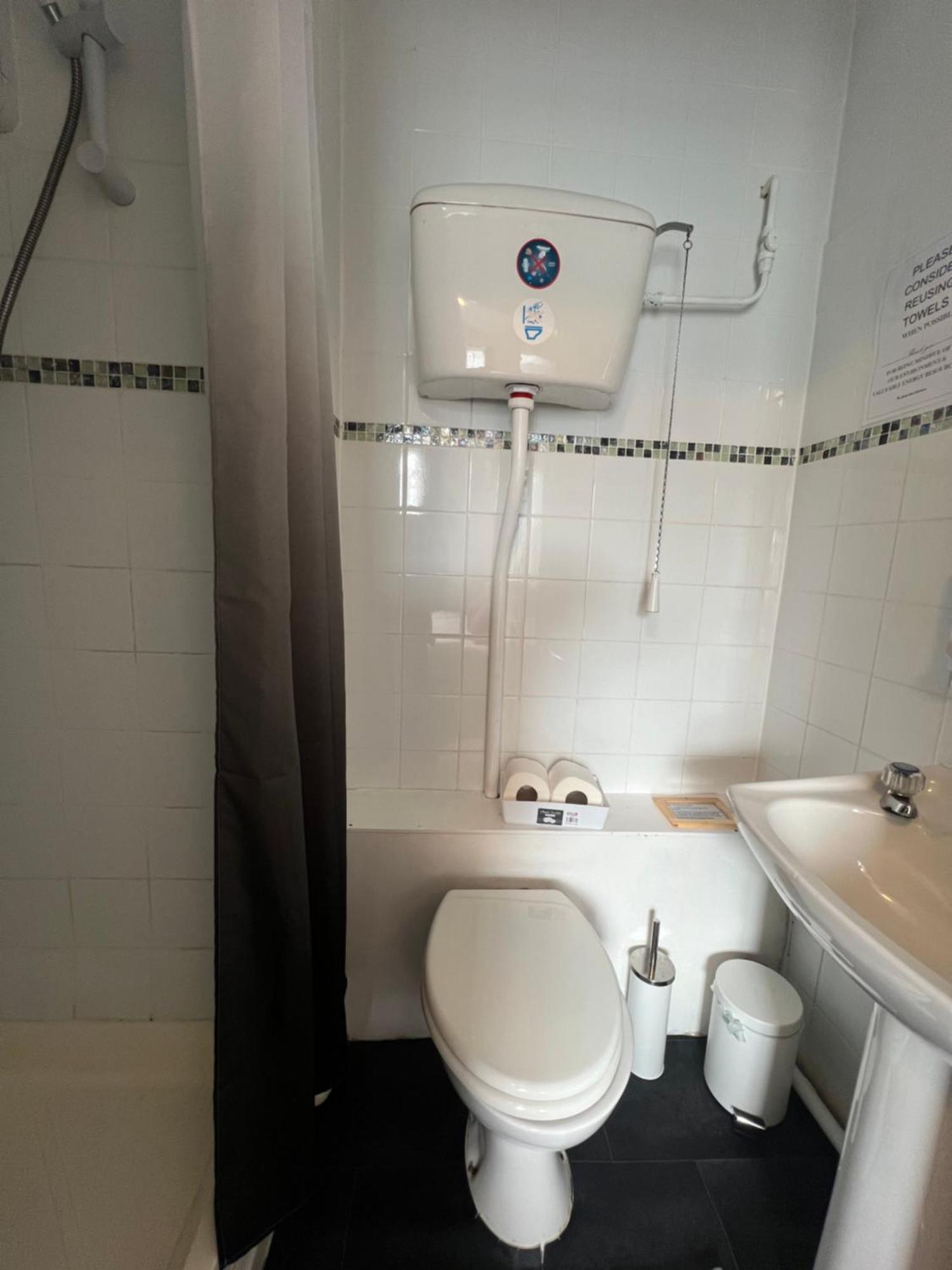Modern With Self Check-in The Castle, 2* Coldstream