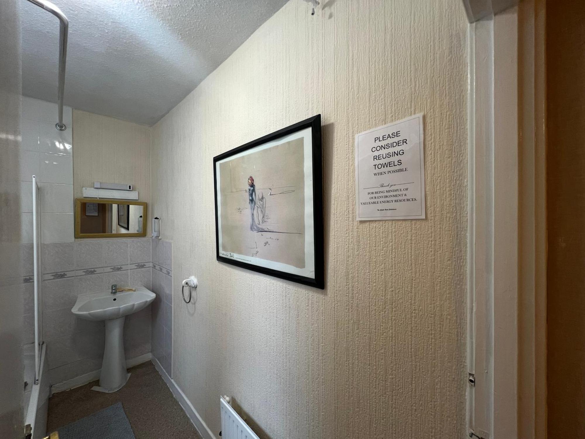 Bed & Breakfast Modern With Self Check-in The Castle, 2*