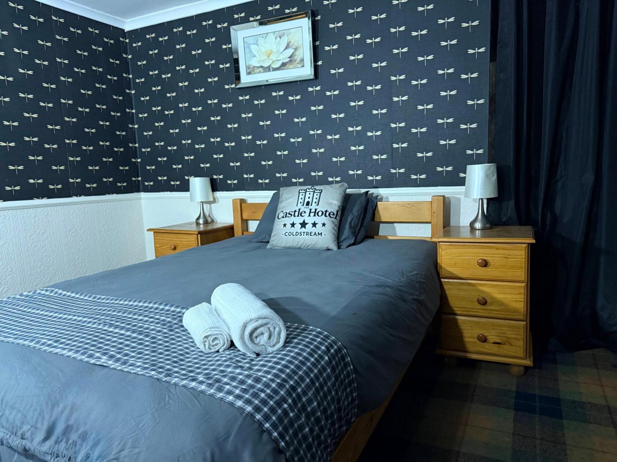 Bed & Breakfast Modern With Self Check-in The Castle, 2*
