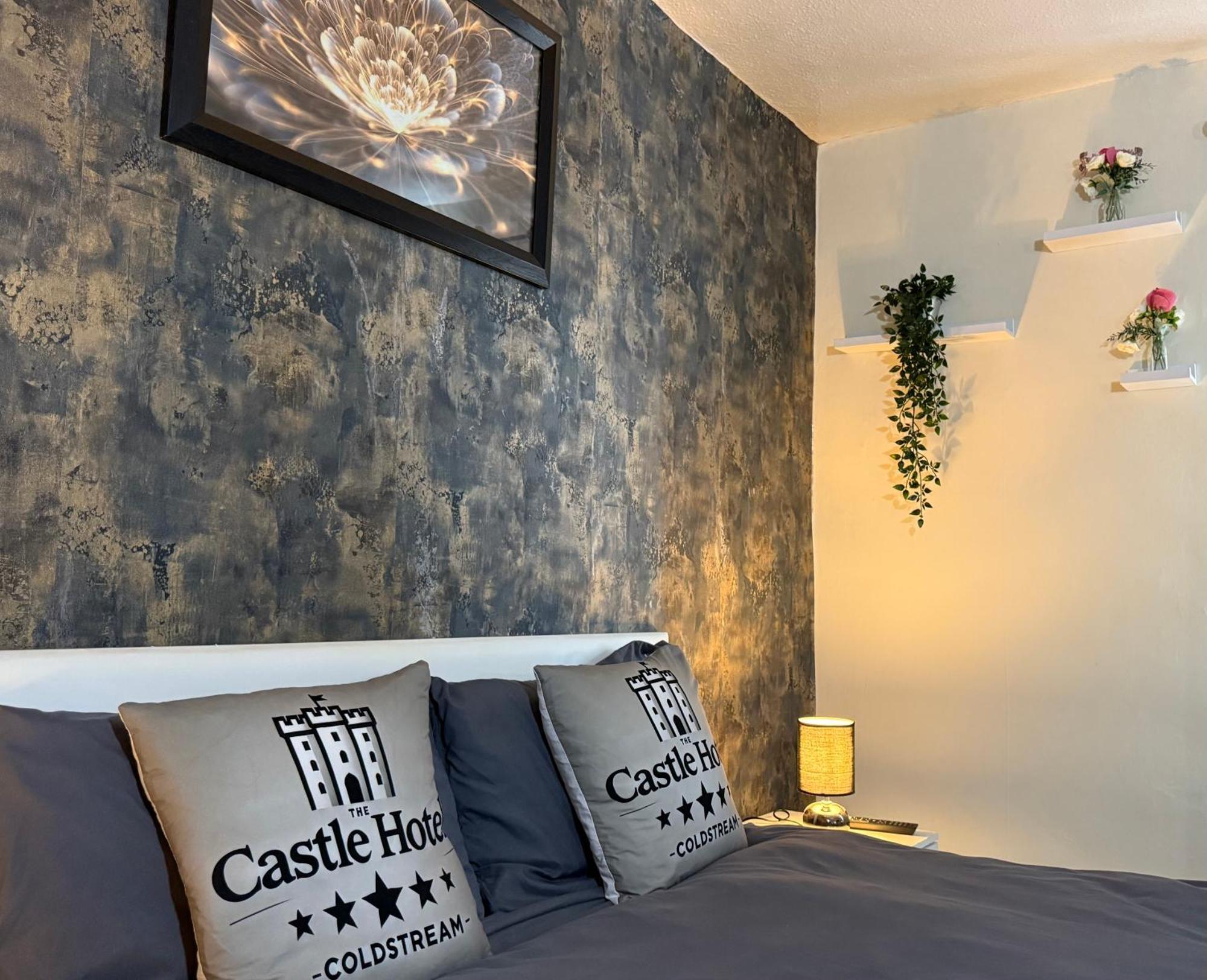 Bed & Breakfast Self Check In Only The Castle, Coldstream