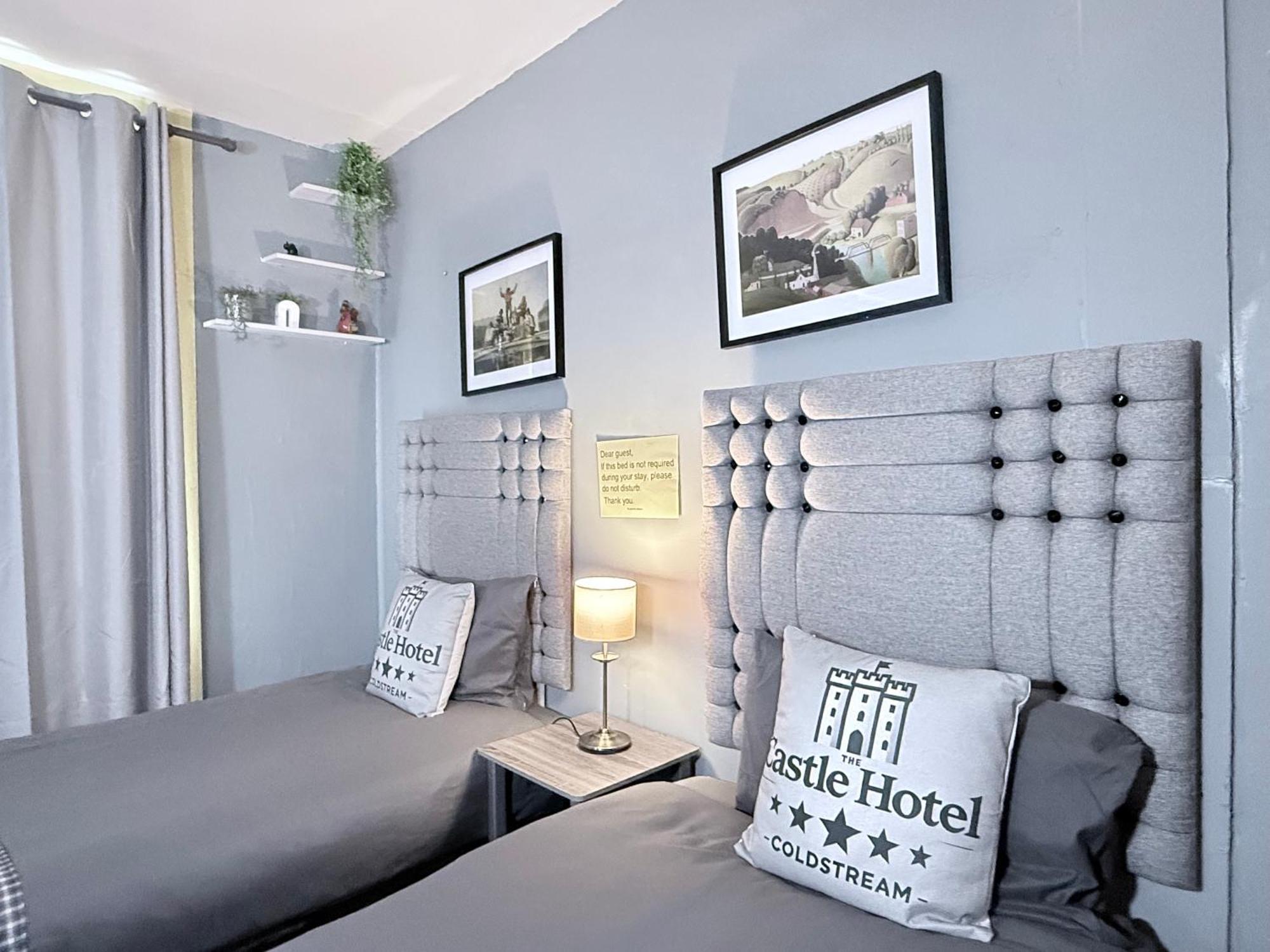 Bed & Breakfast Modern With Self Check-in The Castle,