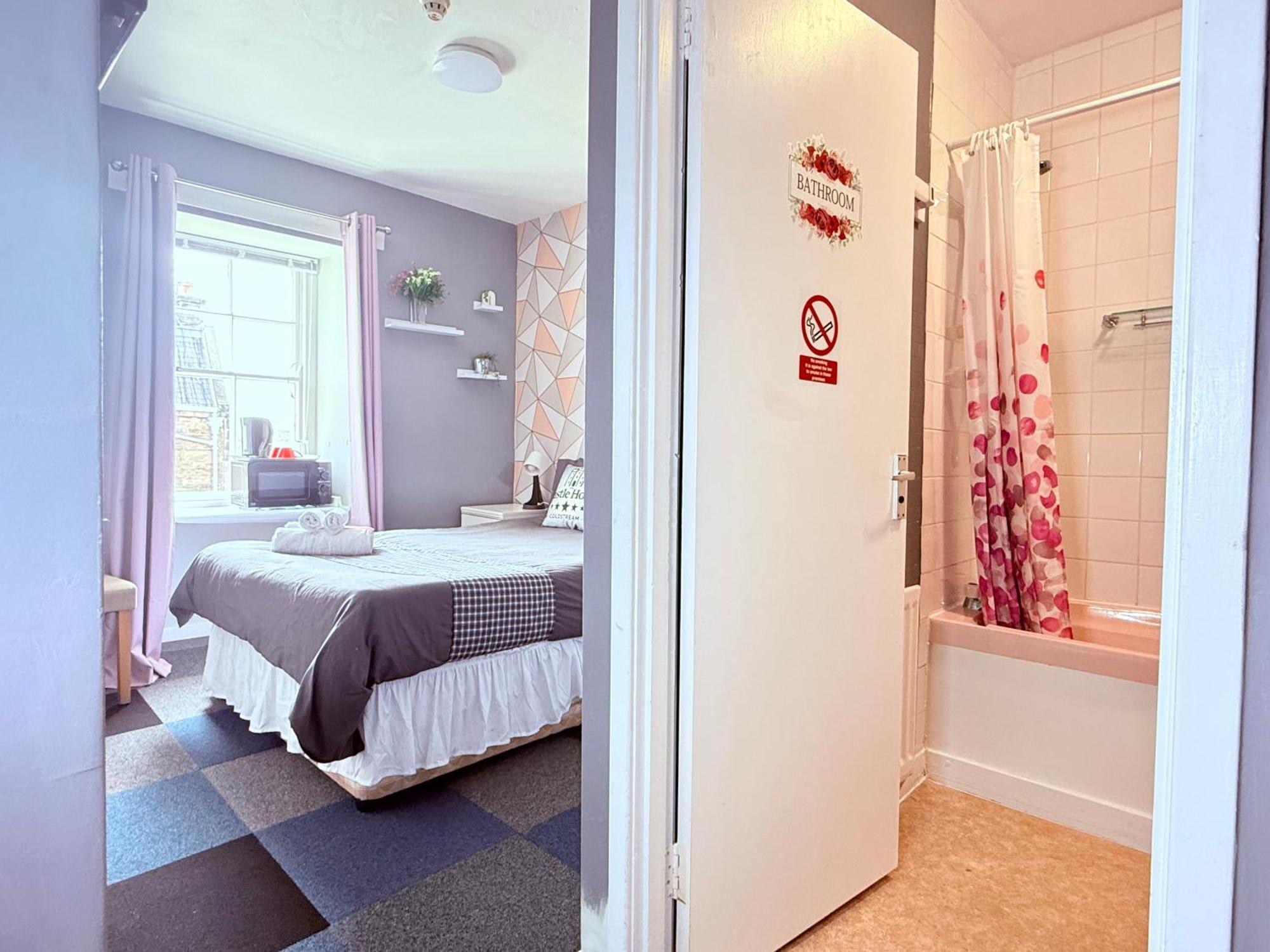 Modern With Self Check-in The Castle, Coldstream